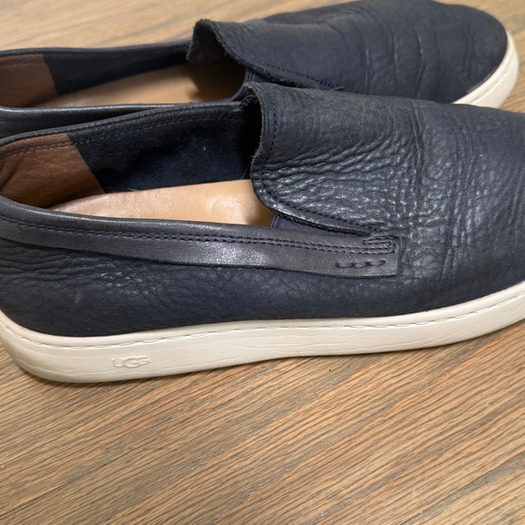 UGG Pismo Low Mens Sneaker Size 9.5